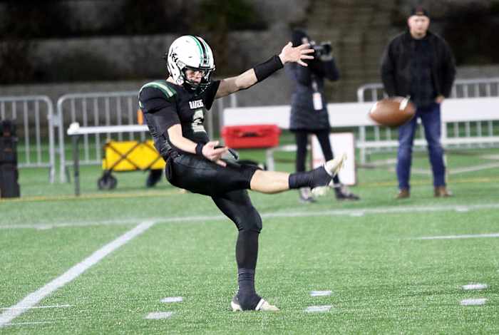 Estacada Scappoose 4A Oregon football semifinal November 19 2022 Dan Brood 22